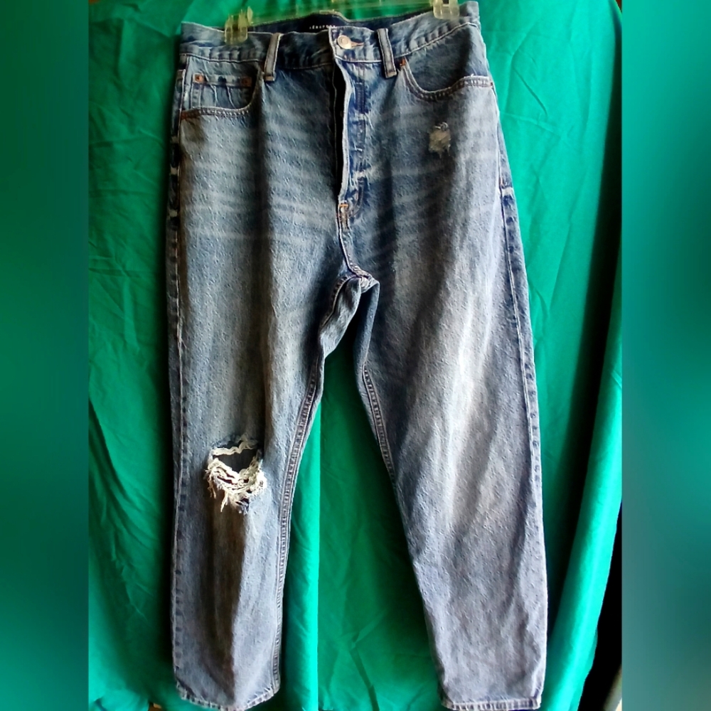 Aeropostale Hugh Rise Ripped Jeans Size 10